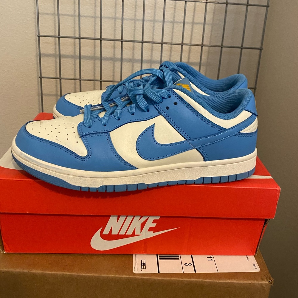 WMNS dunk low coast